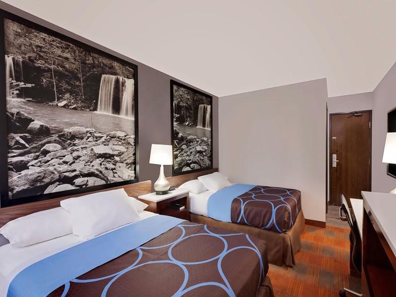 Super 8 By Wyndham Fayetteville Dış mekan fotoğraf